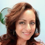 Babita supports individuals and businesses with the menopause. 