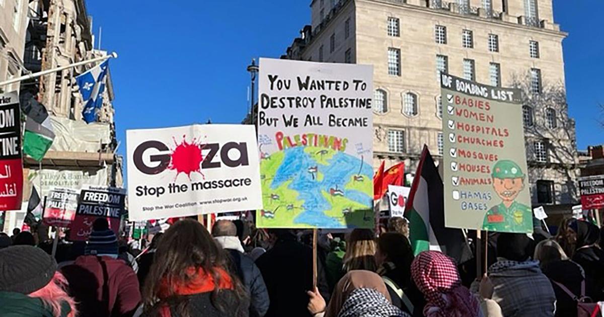 Police 'surrounded' at pro-Palestine event after making arrests - Vimarsana News