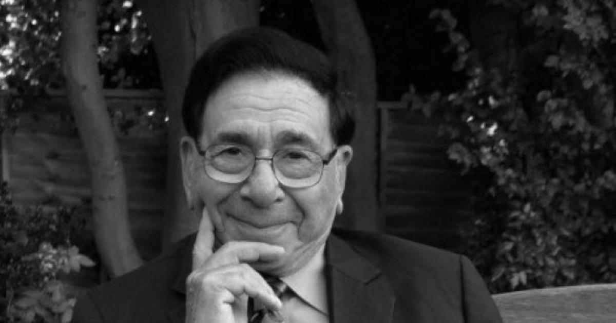 Sir Roy Calne: Tributes paid to Addenbrooke's surgeon - Vimarsana News